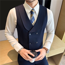 藏青色