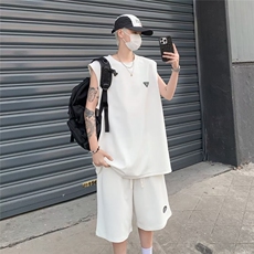 白色