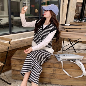 条纹针织马甲套装裙女2025新款时尚甜美减龄半身裙三件套图片