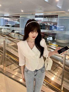 夏季新款连衣裙碎花。图片
