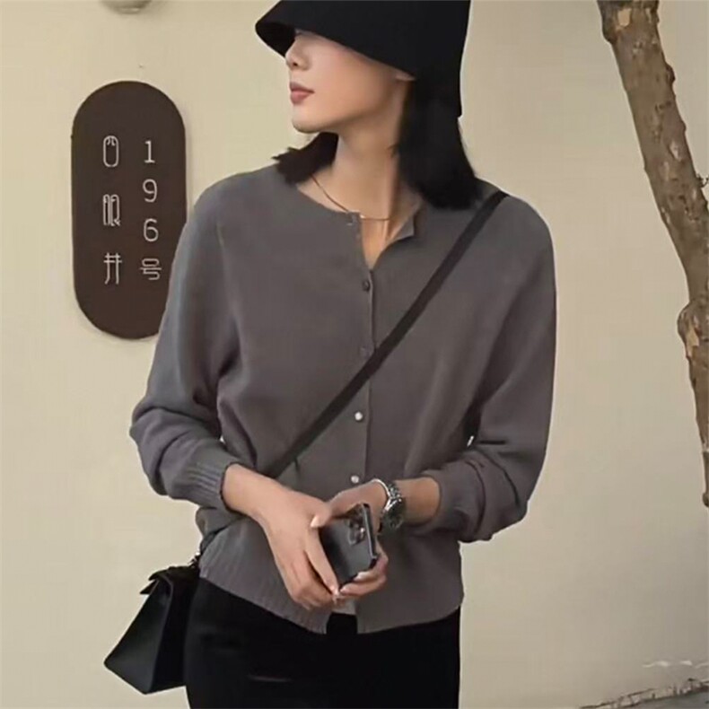 2025年秋季女士开衫长袖图片