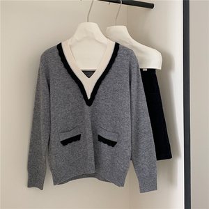 2025年秋季V领长袖单件套头撞色舒适宽松休闲，女装针织衫/毛衣，伊绒腾羊绒