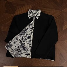 黑色