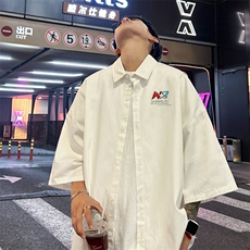 白色