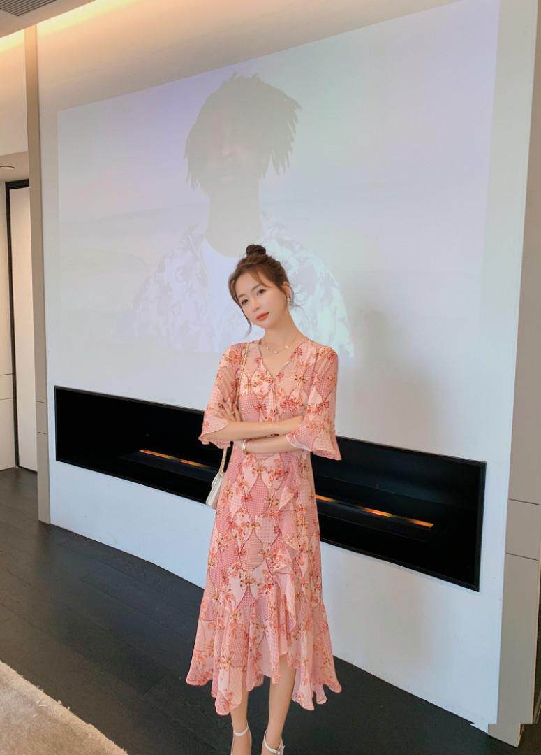 现货夏季新款连衣裙，女装连衣裙，早颜