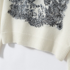 2025年秋季蝴蝶绣花羊绒衫时尚百搭通勤简约休闲，女装羊绒衫，戎美山