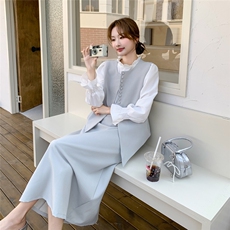 法式温柔设计感马甲套装女2025春秋新款超火好看衬衣半身裙三件套，女装套装/套裙，2D078