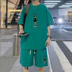湖绿色