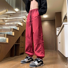 酒红色