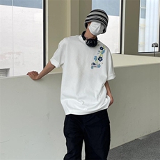 白色
