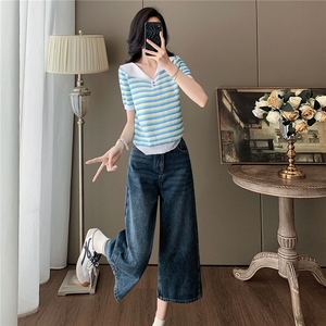 女夏新款时尚套装宽松显瘦娃娃领条纹冰丝短袖上衣牛仔中裤两件套,浅咖色条纹大衣怎么搭配围巾图片