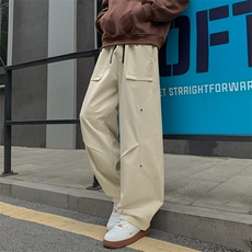 米白色