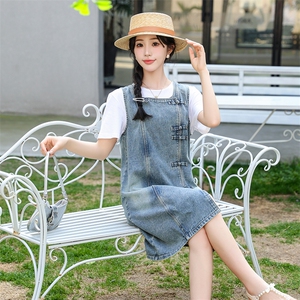 新中式盘扣牛仔裙女方领连衣裙2024夏新款无袖背心裙时尚减龄裙子图片