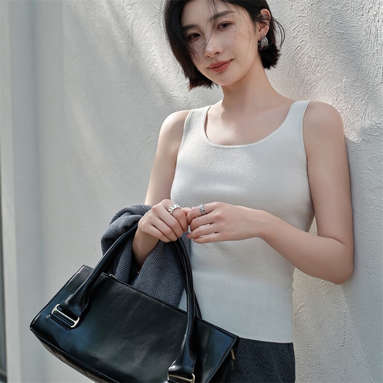 100纯山羊绒2025秋冬新款女羊绒衫纯色无袖吊带薄款U领内搭针织衫,女装背心吊带,江帆羊绒