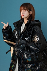 中性风22冬季炫彩亮面设计贴标保暖宽松连帽羽绒服YR100P255控298图片