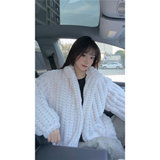 白粉色