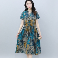 大摆型2021年夏季短袖中长款X型花色甜美V领中腰显瘦连衣裙，女装连衣裙，雪樱依海
