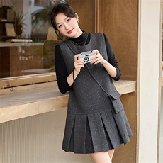 秋冬连衣裙女2024新款小个子小香千金风miu系黑色内搭背心裙穿搭，女装套装/套裙，盈茜