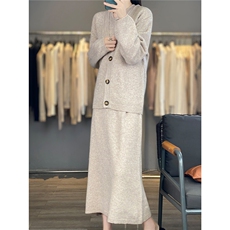 2025年秋季新款针织开衫套装裙时尚休闲，女装套装/套裙，暖思雅