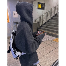 深灰色