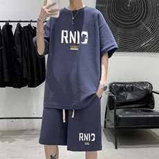 深灰色