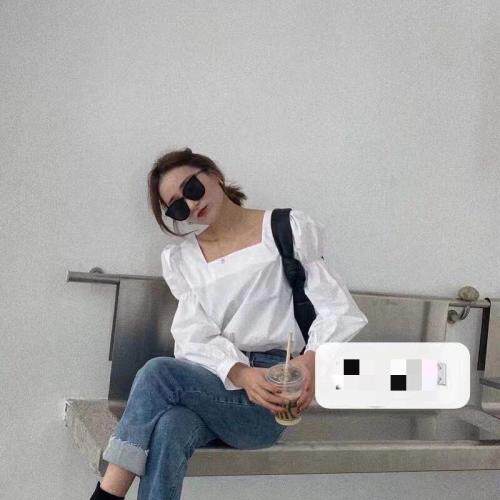 春款方领泡泡袖小衫，女装，魅力布梵