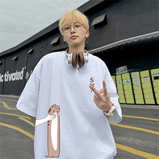 白色