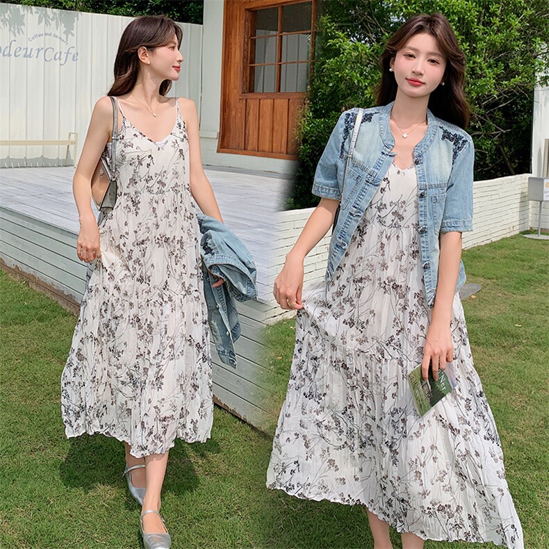 法式甜美蝴蝶碎花挂脖连衣裙女夏2025年新款宽松度假气质仙女长裙，女装套装/套裙，纯色衣恋