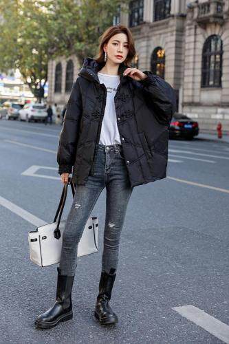 欧版羽绒服，女装羽绒服，依水云阁