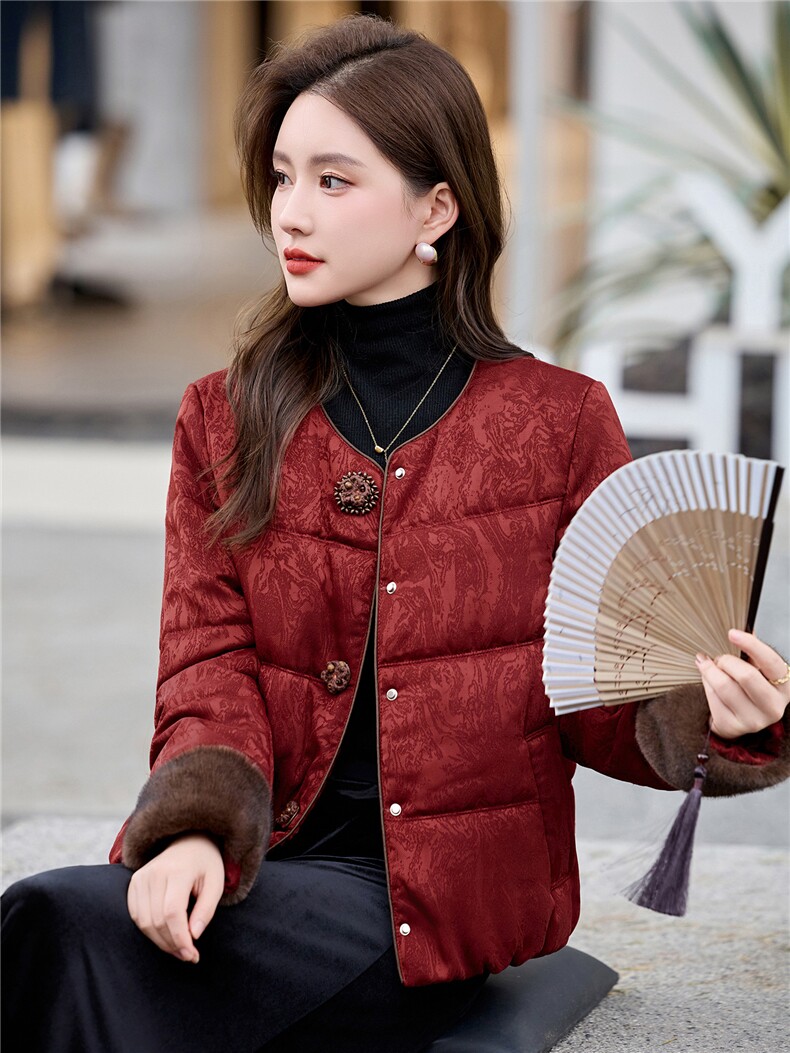 时尚立领棉服女2025冬季新款新中式宽松洋气短款棉衣外套,女装棉衣/棉服,伊航服饰