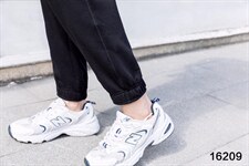 ▲??：16209 极简主义经典单品 时尚卫裤，松紧腰，女装休闲裤，都市米兰