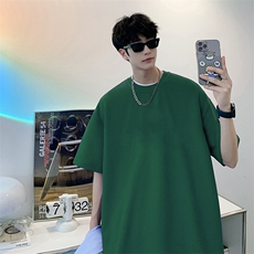 墨绿色