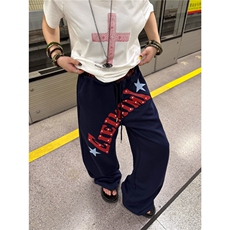 藏青色