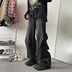黑色