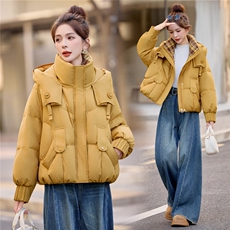 新标90绒2025冬季新款加厚保暖白鸭绒连帽羽绒服女，女装羽绒服，余墨