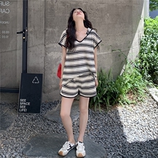 日系小个子休闲连帽短袖短裤两件套女2025夏季松弛感撞色条纹套装，女装套装/套裙，2C167