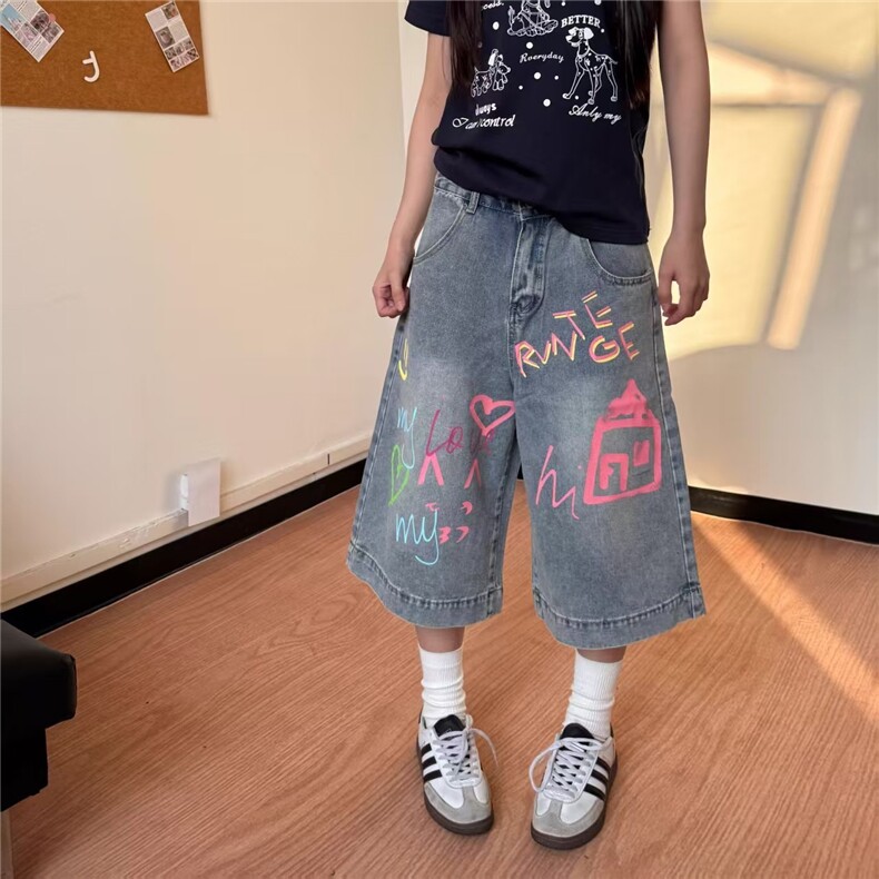 美式复古涂鸦字母印花水洗七分裤宽松显瘦直筒阔腿男女牛仔短裤潮图片