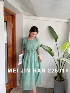 美巾涵 2022夏季 云朵连衣裙图片