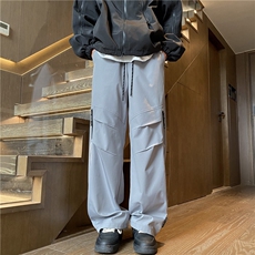 灰色