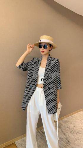 夏季新款西装外套，，女装西装，水锦红