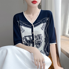 夏季新款莱赛尔天丝蓝色复古马车V领假开衫女宽松百搭时尚上衣，女装T恤，暖娇绒包芯纱店