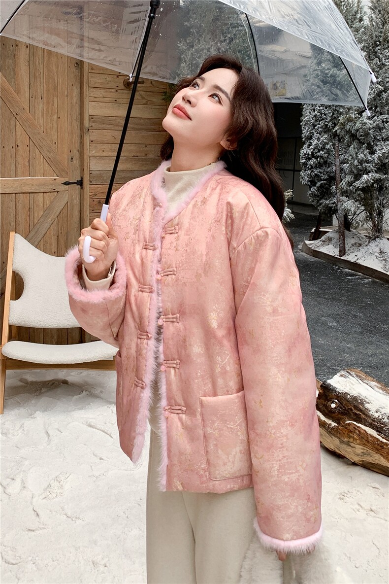 新品粉色水貂毛拼接新中式提花羽绒服H8353P295K428,女装羽绒服,红龙果