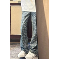 蓝色