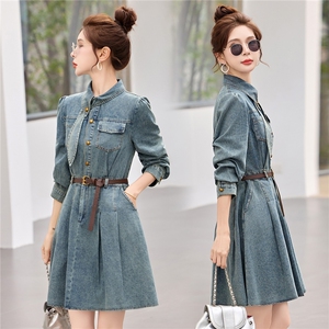 2026年春季新款时尚减龄气质修身显瘦水洗牛仔连衣裙裙子女，女装连衣裙，奕薇雅