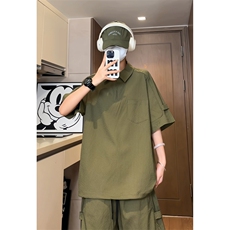 军绿色