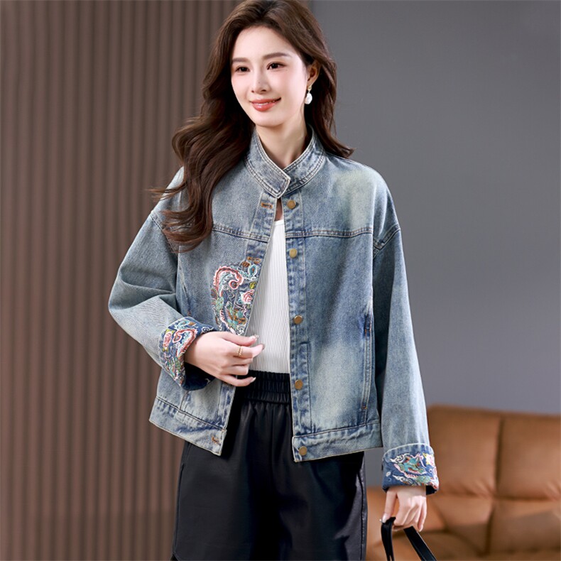 2025早春新款刺绣复古立领新中式国风复古牛仔外套女装高级感上衣，女装短外套，靓衣阁