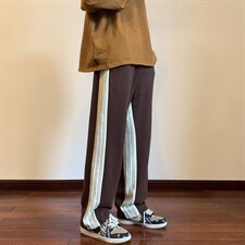 咖啡色