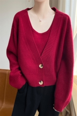 春秋短款开衫女外套麻花毛衣针织大v领上衣高腰显瘦羊毛衫，女装羊毛衫，盛鼎羊绒