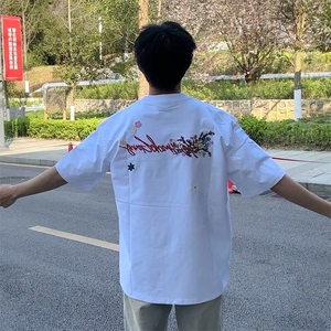万针全刺绣工艺抖音得物高品质260克重磅纯棉双纱美式高街短袖T恤图片