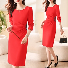 正式场合连衣裙女春装2024年新款高级感气质修身高端春秋包臀裙子，女装连衣裙，时尚俏佳人